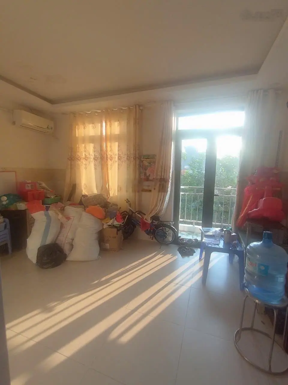Trung tâm phố tây thảo điền - q2 - tấc đất tấc vàng - vị trí đỉnh, đường xe hơi giá rẻ