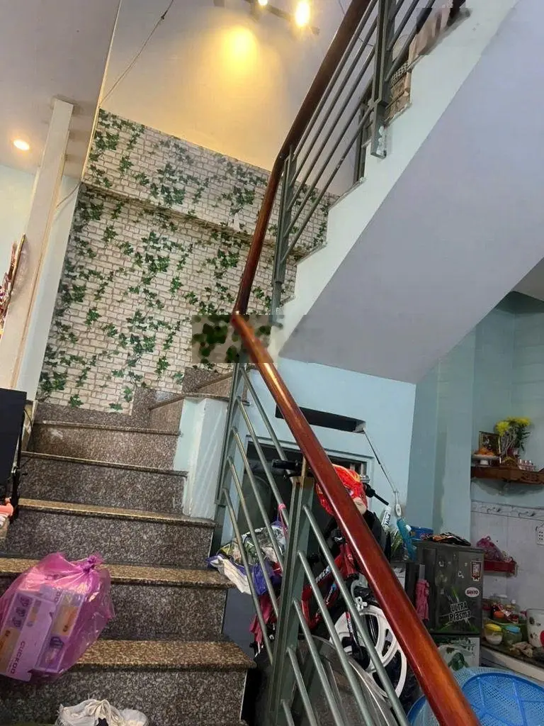 Nhà 1 trệt 1 lầu hẻm rộng xe hơi đường số 9, bình tân ở ngay giá chỉ: 4.xtỷ xíu