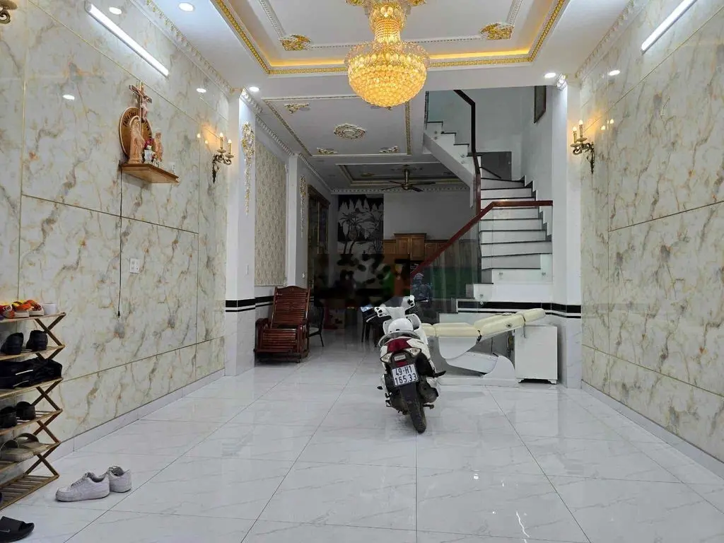 Bán nhà 6,2 tỷ, diện tích 61m2 tại Đường Số 22, Phường Linh Đông, đường xe hơi thoải mái