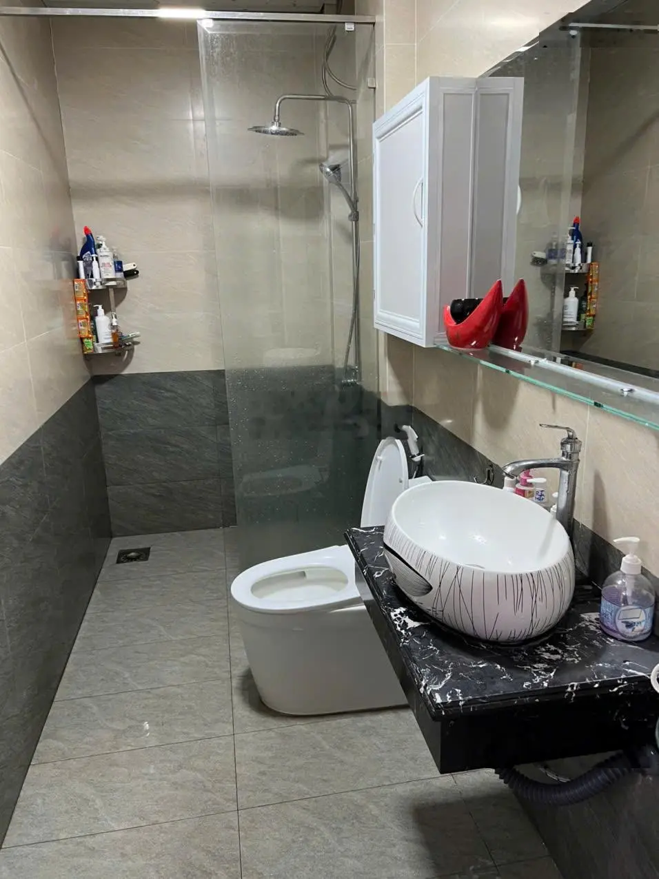 Bán căn nhà đẹp trung tâm xã Phước Đồng DT 144,3m2 ngang 5m nhà thoáng mát giá 2.8 tỷ