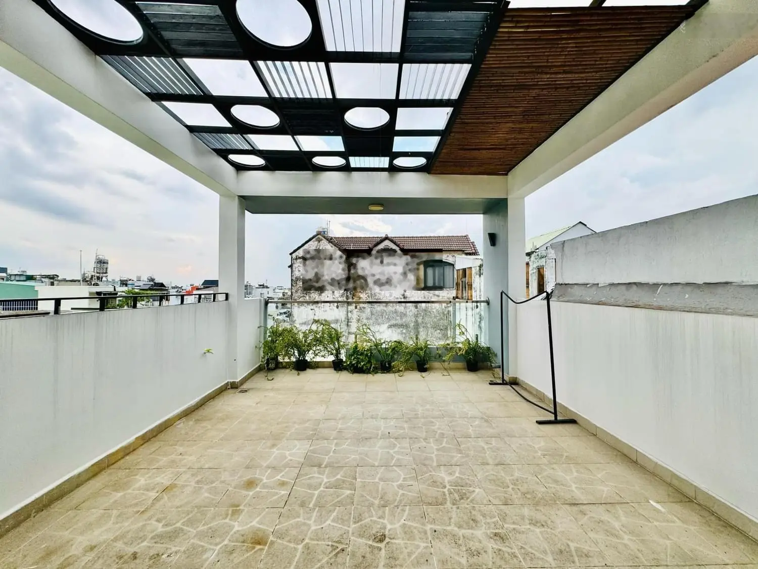 Kẹt tiền bán gấp nhà Trần Quang Diệu Q3. DT 71,76m2/4tỷ280 gần chợ Nguyễn Văn Trỗi cho thuê 36 tr