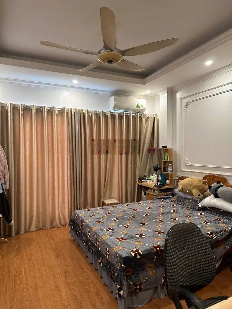 Bán nhà Bồ Đề oto đỗ cổng - full nội thất - 200m trường QT bệnh viện Tâm Anh - đi đâu cũng tiện