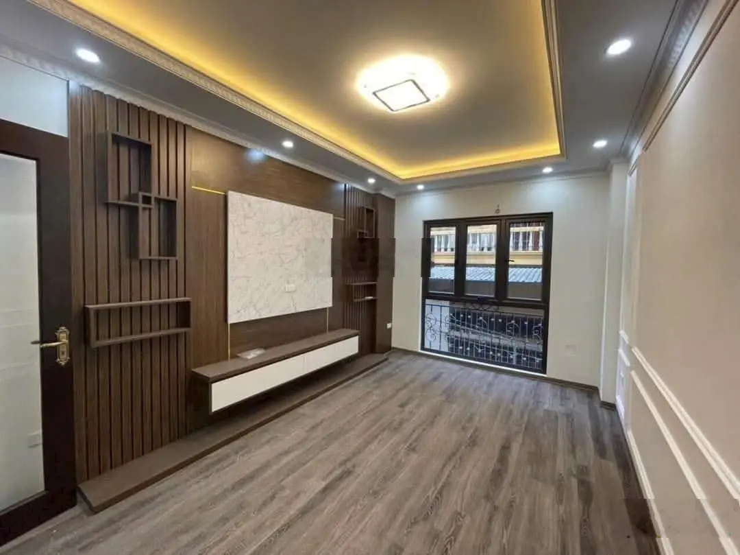 Bán nhà riêng hoàng hoa thám 35m2 6 tầng giá 7.9 tỷ mặt tiền 5m nhà đẹp mới xây thang máy