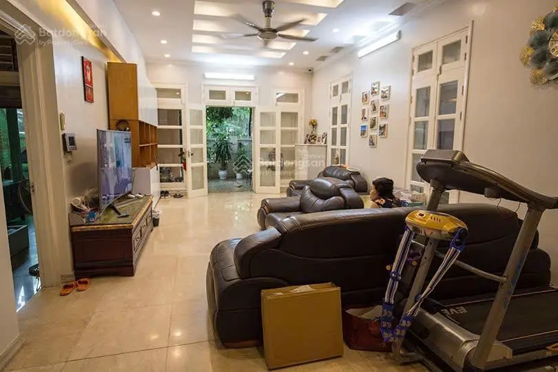 Bán villa giá tốt nhất trong Ciputra. Liên hệ Amy 0904622983