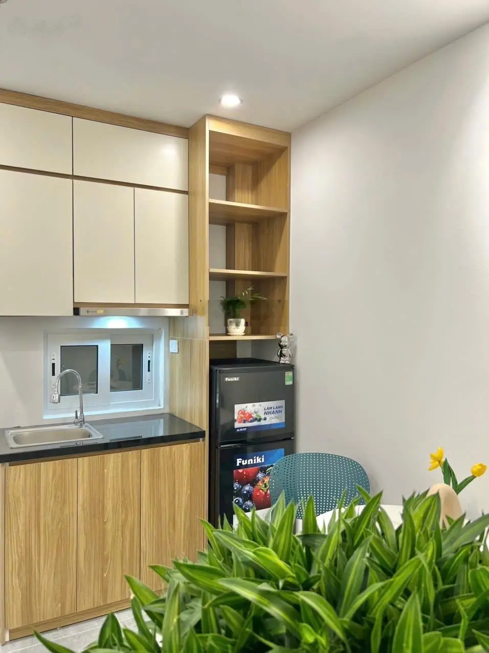 Bán tòa CCMN 7 tầng mới Mễ Trì, 12 phòng 2n1k Full đồ, DT 57m2, MT: 4m, Giá 14.9 tỷ.