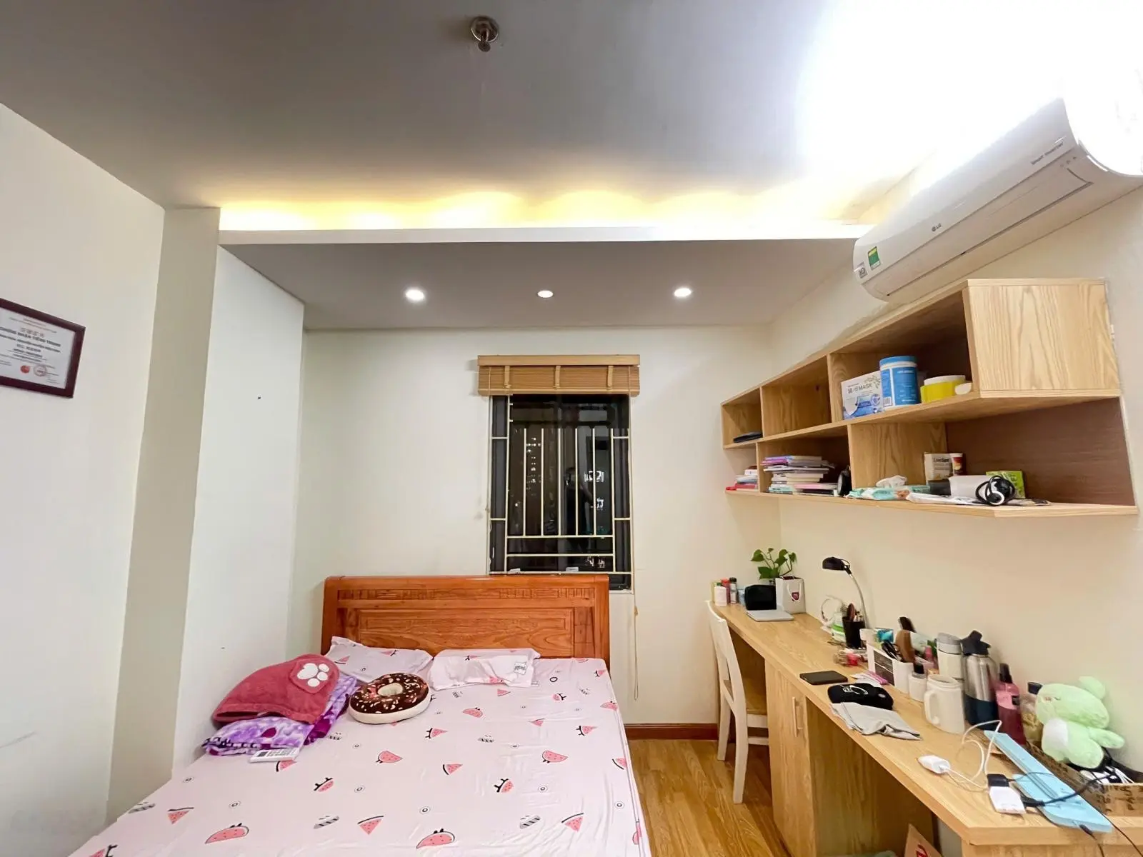 Cần bán căn Cát Tường TNT, căn góc 76m2, tầng trung, 2 phòng ngủ 2 wc, full nội thất