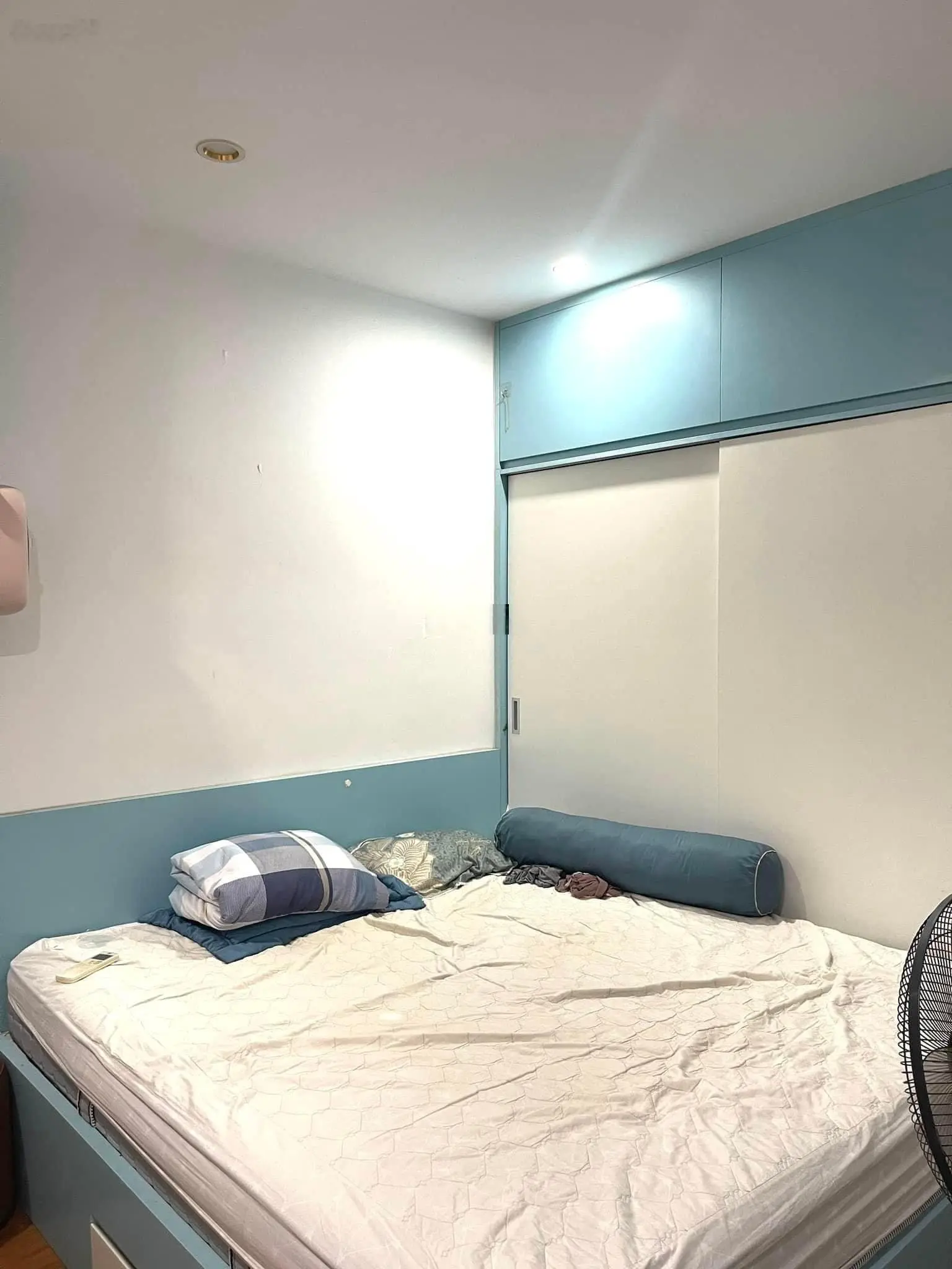Chính chủ bán gấp căn 2PN, 2VS toà Gemek2 sẵn sổ 66m2 mặt đường Lê Trọng Tấn giá nhỉnh 3 tỷ
