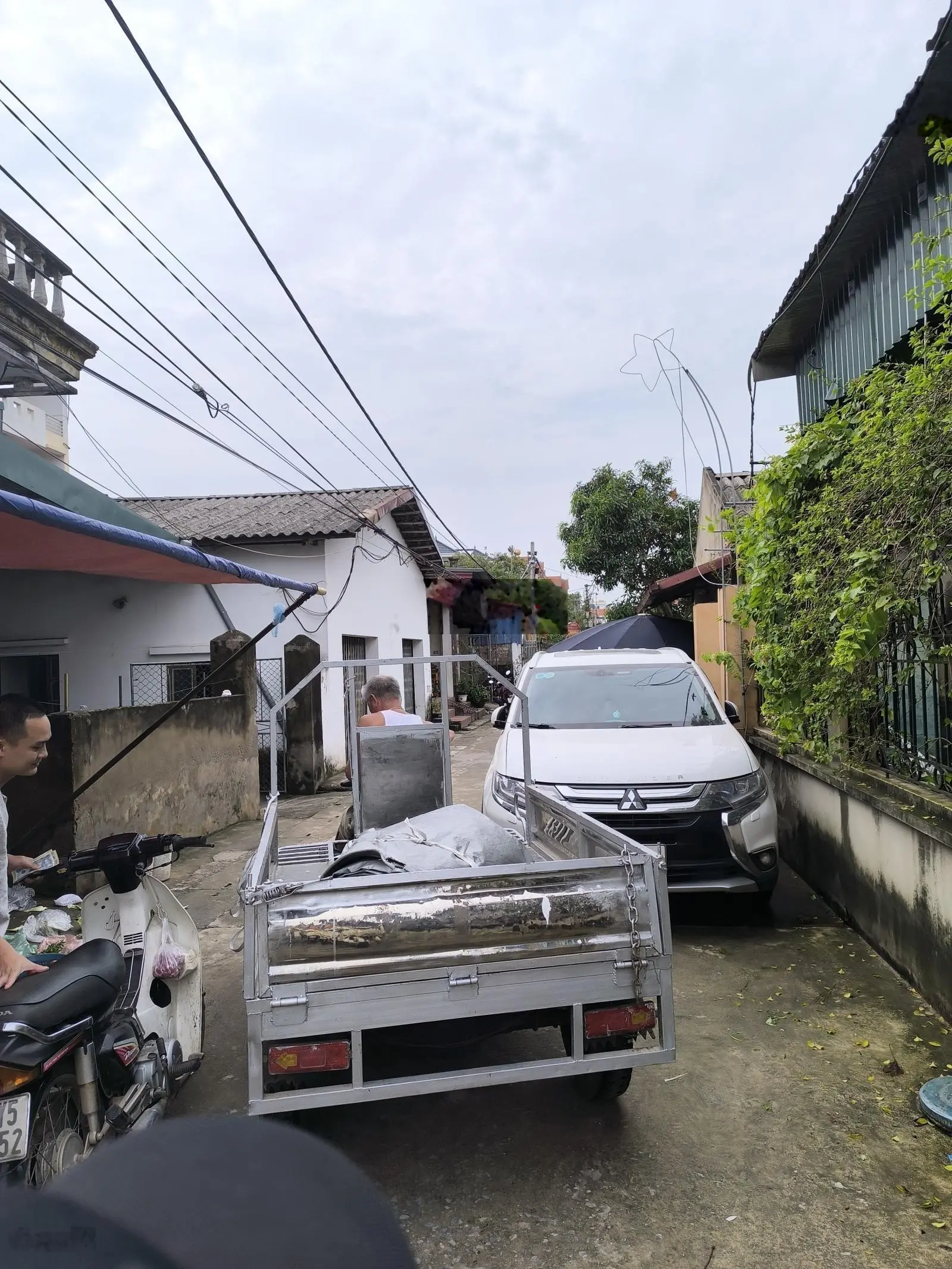 Lô góc đường thông ô tô 7 chỗ, dt80m, 29tr/m Kì Dương, Chương Dương. LH 0907 005 ***