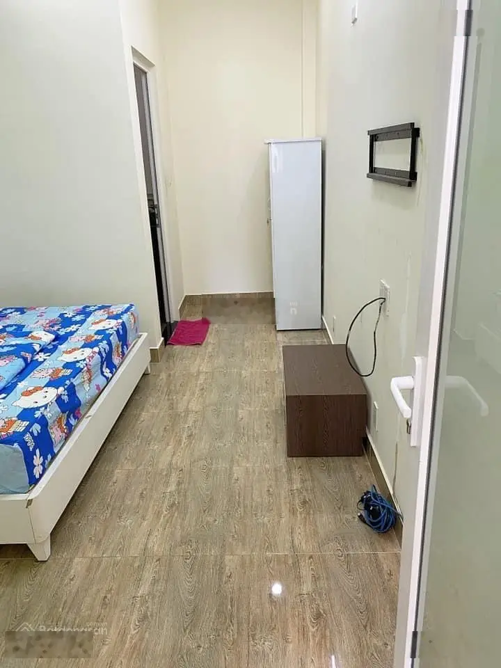 Bán nhà 6 lầu 7 phòng ngủ mặt tiền đường số Quận 4
