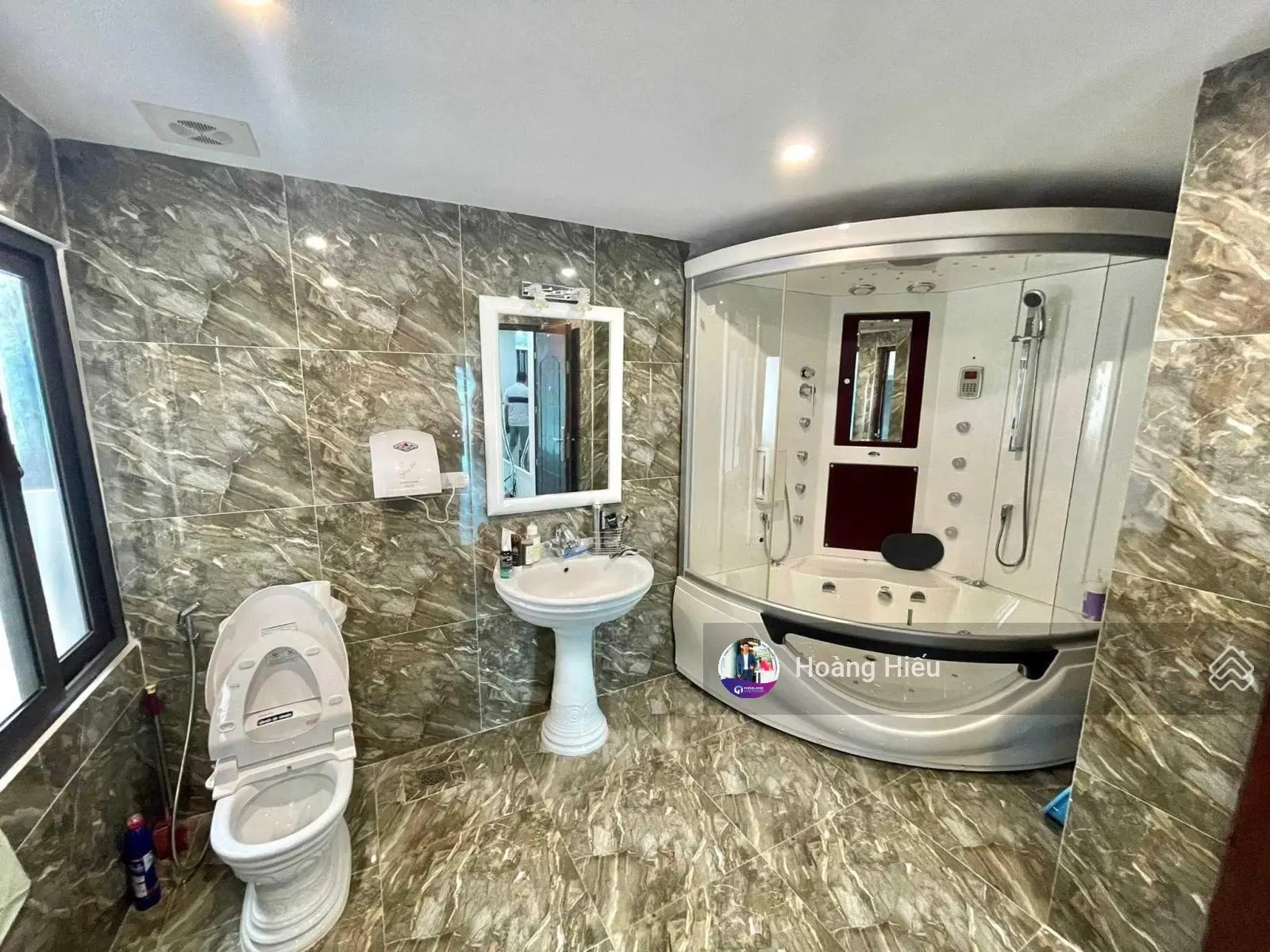 Cực đẹp, nhà mới Cầu Giấy, ngõ to thông, tặng nội thất, cực thoáng, 48m2 x 6 tầng
