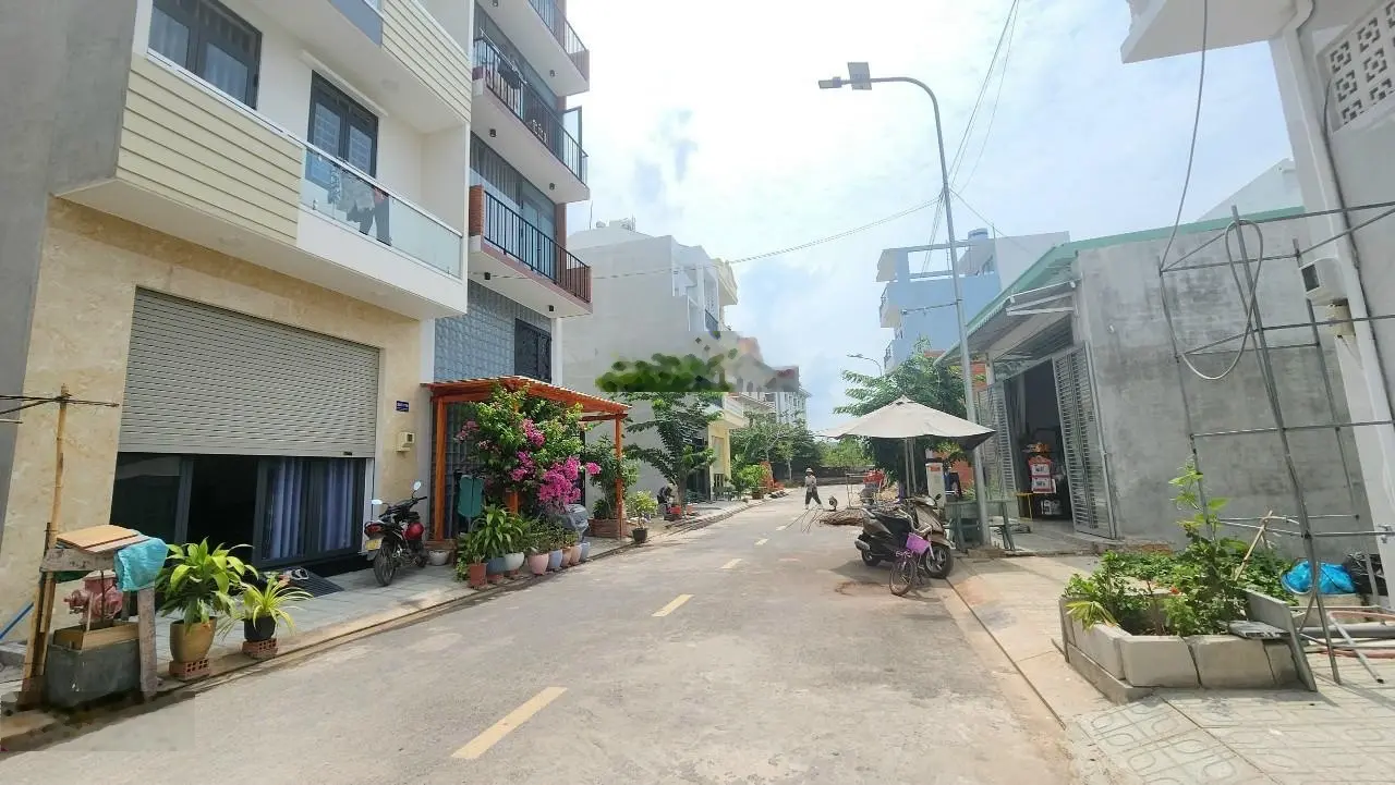 Đất đẹp 2 mặt tiền trước sau hẻm 12m khu vip Vườn Lài - ĐH Nguyễn Tất Thành DT 4.79m x 12m