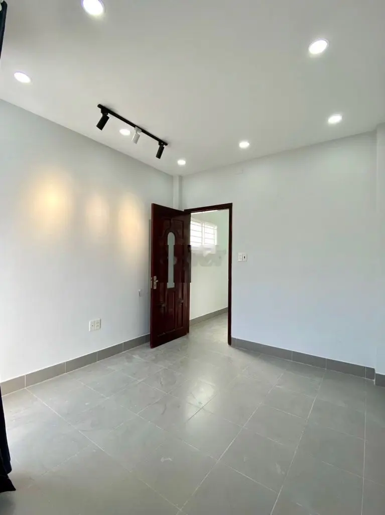 Góc 3MT Nguyễn Tri Phương, 5 Tầng, Nhà mới ở ngay 5,6 tỷ