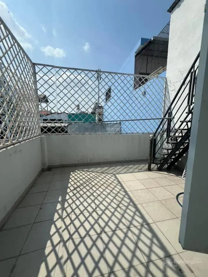 Bán nhà 5.9x16m, 4 tầng, đường 6m Trần Thái Tông, hẻm 42 đẹp xe tải tránh nhau, sổ hồng; 9.6 tỷ TL