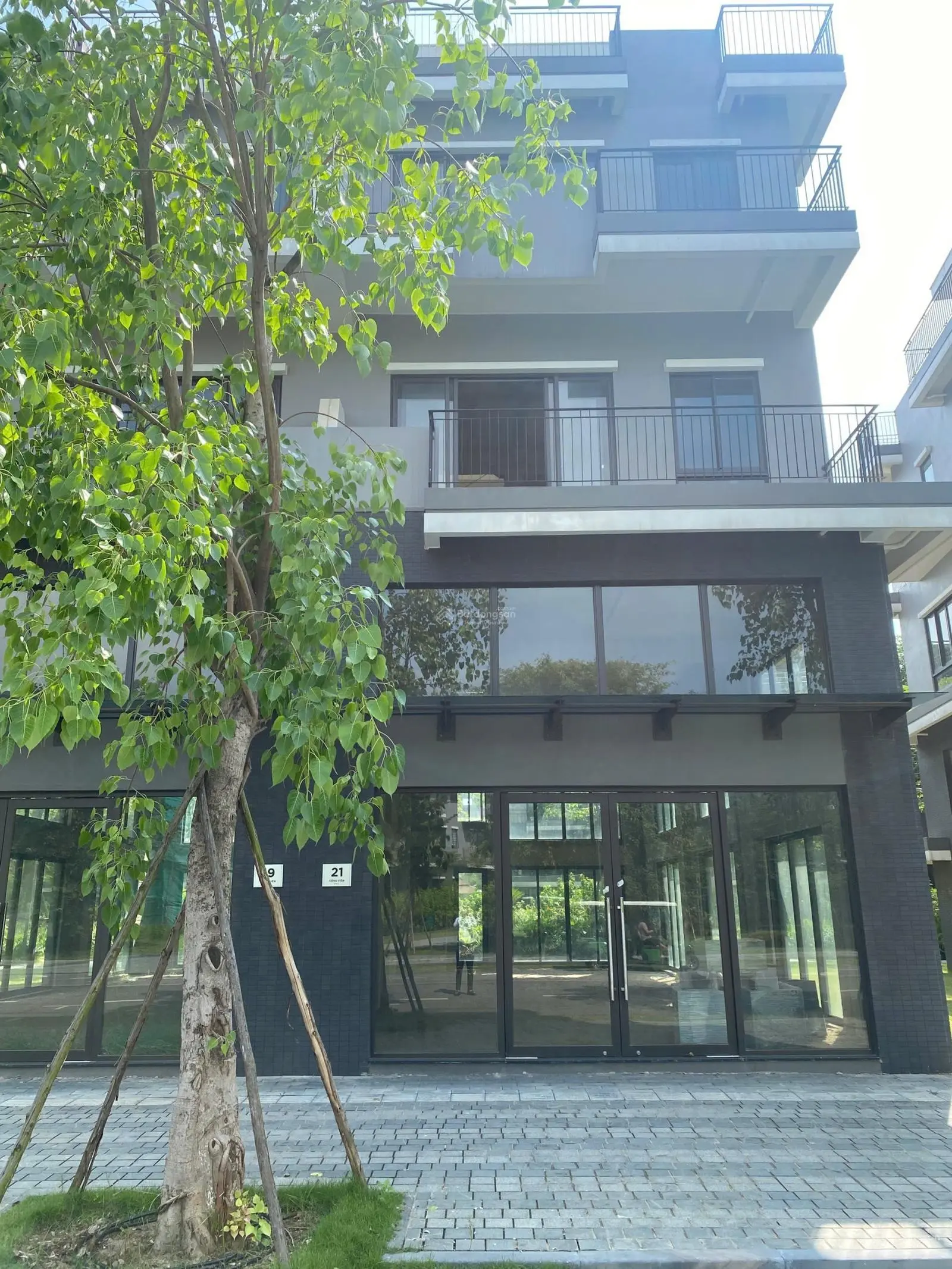 Hot! căn biệt thự phố 2 mặt công viên đẹp nhất theplaza chỉ một căn duy nhất ký trực tiếp từ cđt