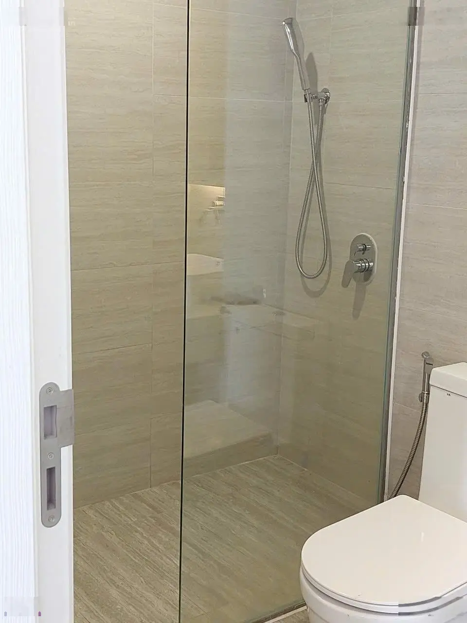 BÁN CĂN HỘ VIEW CHÍNH BIỂN ĐẸP MÊ HỒN 02PN 02WC 76,5M2 TẠI MARINA SUITES NHA TRANG GIÁ 3,3 TỶ