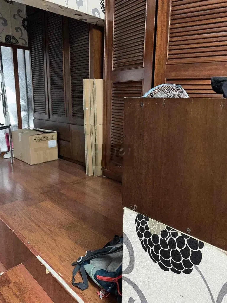 Bán nhà 3,15 tỷ sổ đỏ tập thể tổng 75 m sử dụng phố phan bội châu - hk