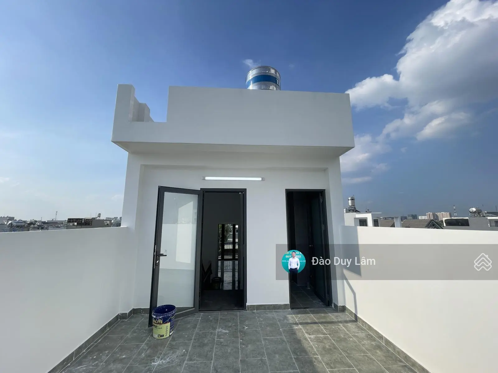 Nhà mới 4 tầng đường ôtô đậu trong nhà, đường thông, thiết kế đẹp - nội thất xịn ngay chợ Hiệp Bình