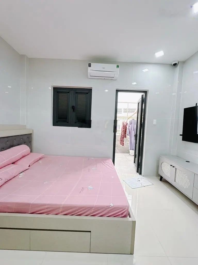Rẻ giảm 3 tỷ. bán nhà mặt tiền đường nguyễn biểu, nhà đẹp ở ngay hoặc kd chdv. có thang máy. quận 5