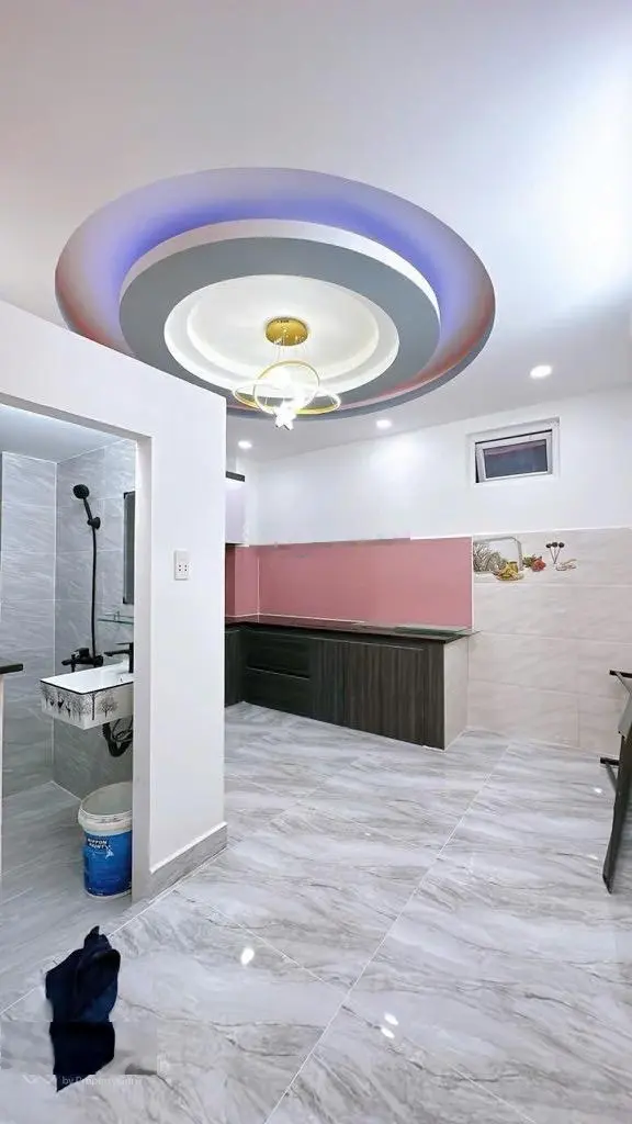 Nhà đẹp q4 - sát mt đường - 5 lầu đúc- 40m2 - 4pn- chỉ 5 tỷ nhỉnh