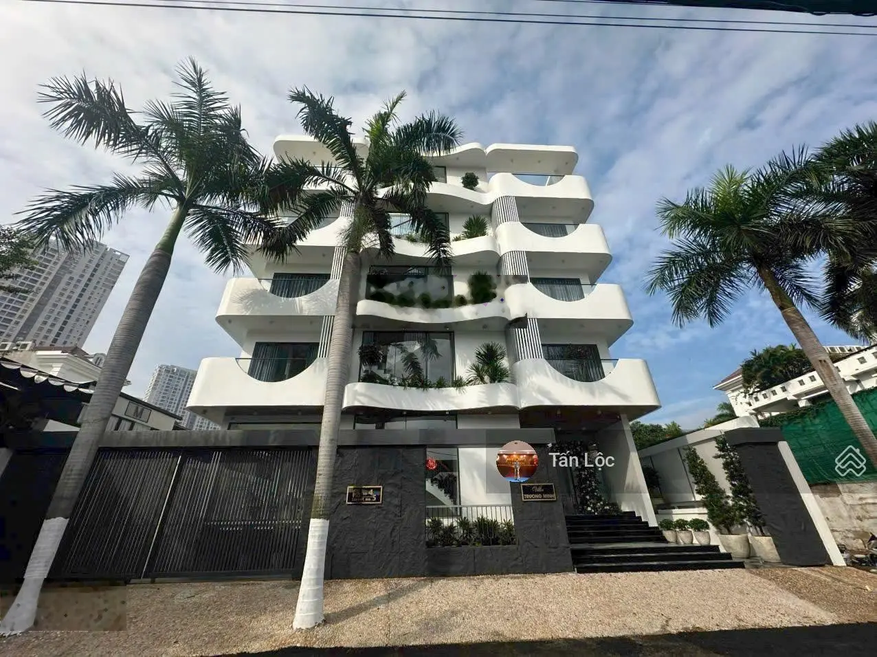 Hầm 6 tầng mặt tiền Nguyễn Bá Huân, Thảo Điền, 12x18m CN 208m2 HDT 190tr giá bán 49 tỷ TL