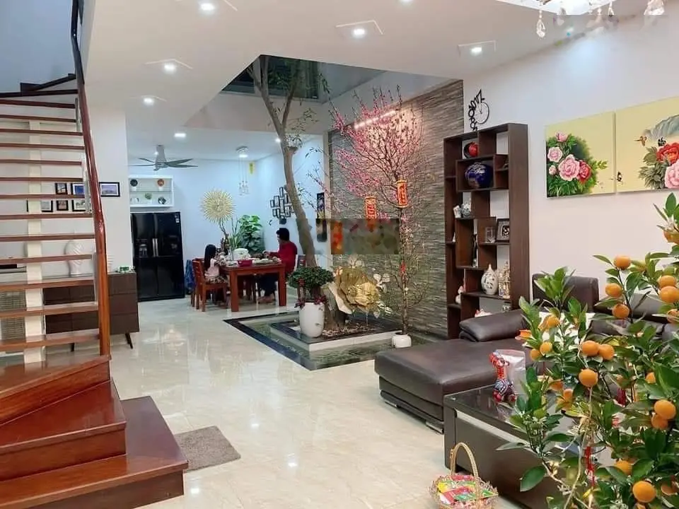 BÁN NHÀ THỤY PHƯƠNG. 95M2 NGÕ TO NHƯ PHỐ. GARA Ô TÔ. MẶT TIỀN RỘNG. Ở SƯỚNG.GIÁ SIÊU MỀM 11.5 TỶ