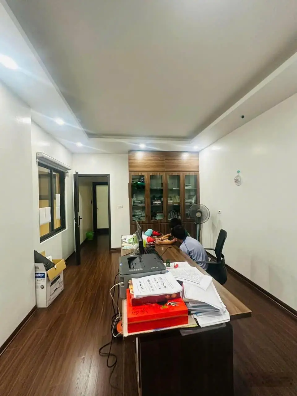 Bán nhà Lạc Long Quân Tây Hồ - Cầu Giấy, 89m2, 6 tầng, MT 5m, 18,5 tỷ