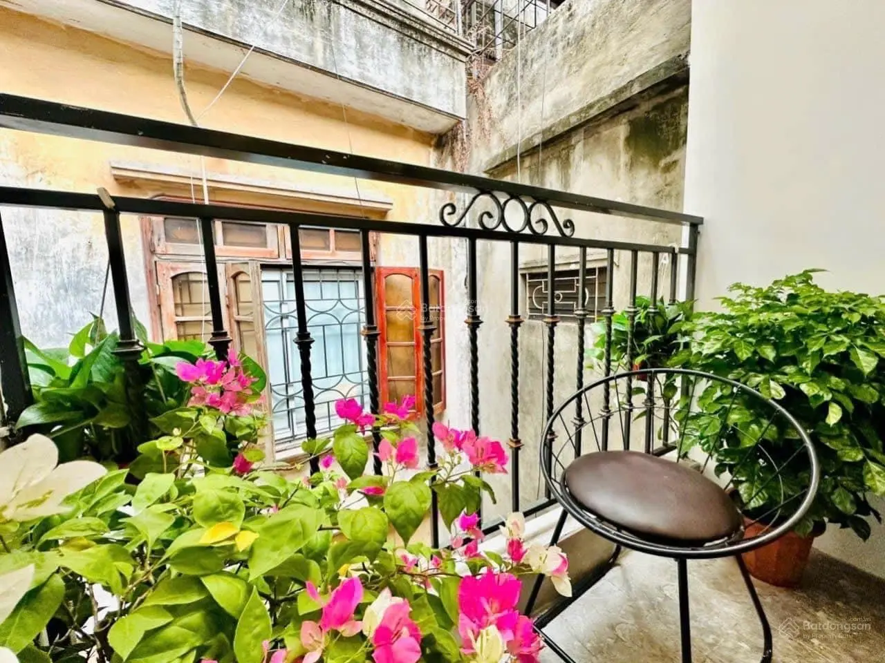 Siêu phẩm cực hiếm phố Bạch Mai - cách một nhà ra phố - nhà mới siêu đẹp full nội thất ở ngay