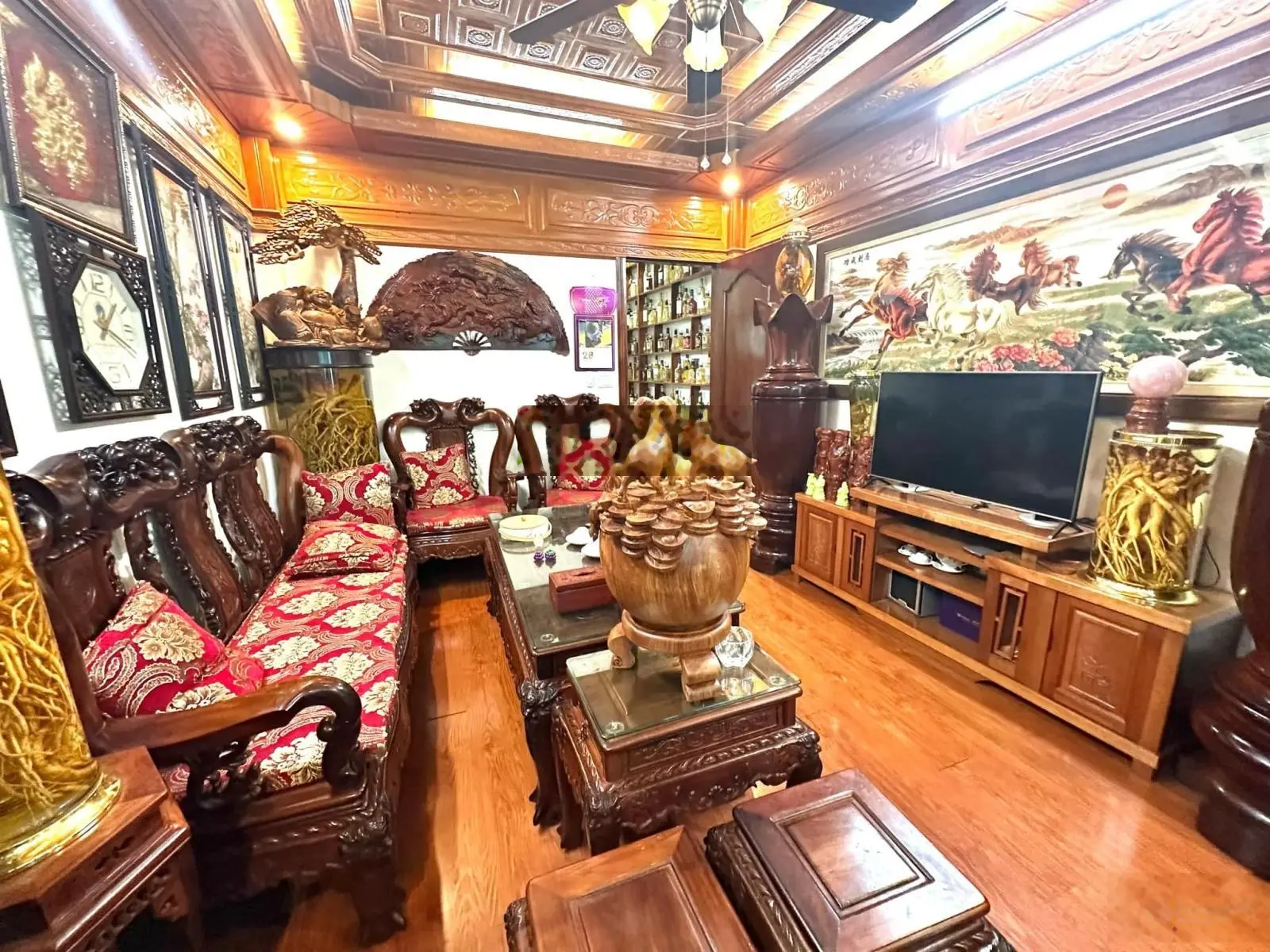 Nhà phố VIP KV Hoàng Cầu,ô tô tránh, lô góc 2 thoáng vĩnh viễn, mặt tiền rộng, kinh doanh đỉnh