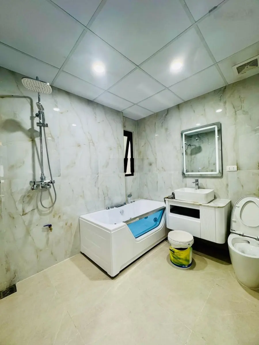 Bán nhà xây mới THANG MÁY, xây mới Gara 3 oto quận Hai Bà Trưng