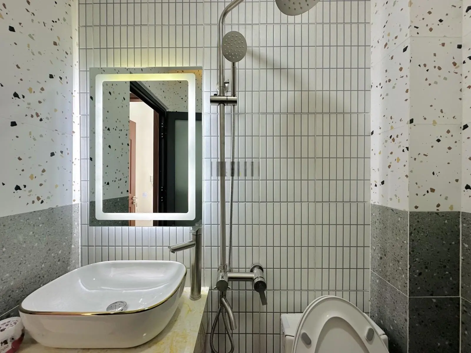 Bán nhà đẹp full nội thất trên đường Lê Văn Duyệt, phường 3, Bình Thạnh.