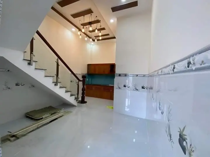 Bán căn Nguyễn Duy Trinh Quận 2 DT 41m2 2pn 2tỷ5 SHR nhà trống đẹp mới