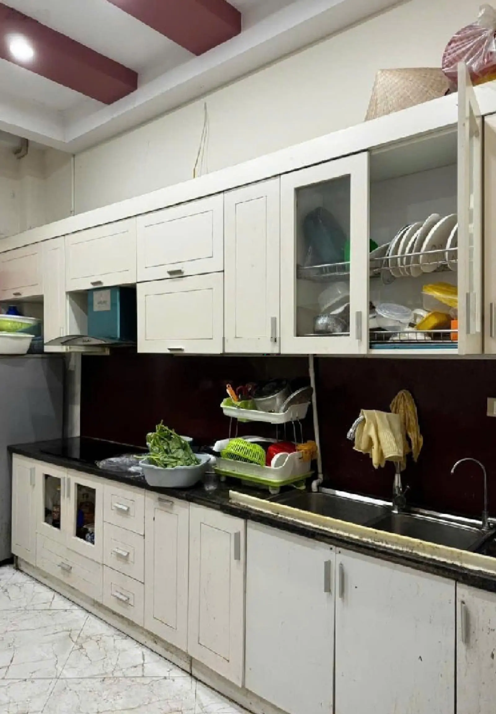 Bán nhà Quan Hoa, ngõ thông , Gara oto tránh , kd sầm uất , DT 50M x 6T giá 13 tỷ ,Lh: 0813 616 ***