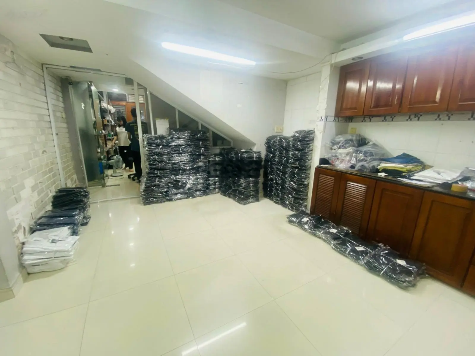 Bán nhà hẻm xe hơi đường Lê Văn Duyệt, 15 tỷ vnd, 56 m2, 5PN + 6WC