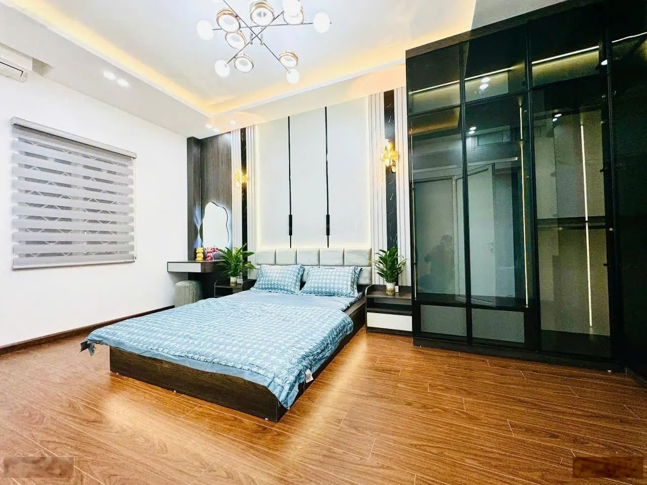 Bán nhà mặt ngõ Tôn Đức Thắng giá 5,65 tỷ, 56m2 x2T. Ngõ rộng 3m