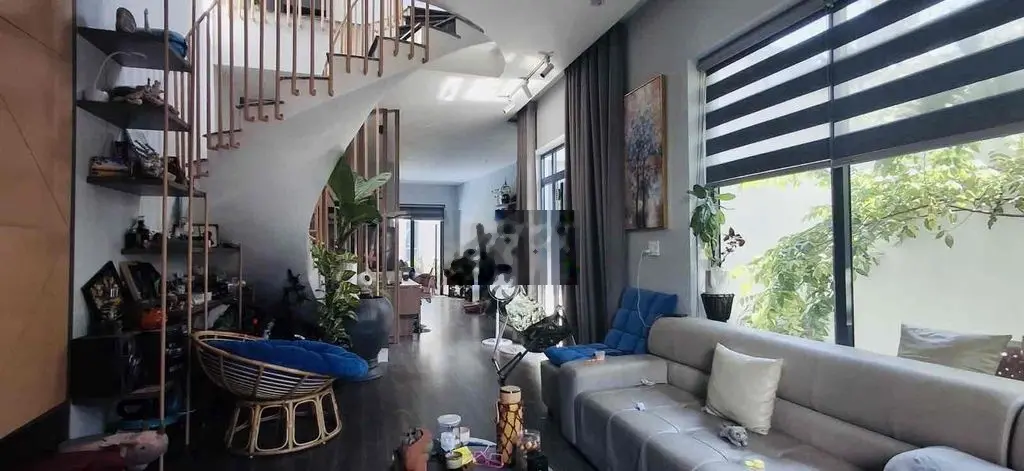 Nhà có gara oto - 135m2 - 2 tầng - ngang 8.5m - gần chợ khuê mỹ 5,8 ty
