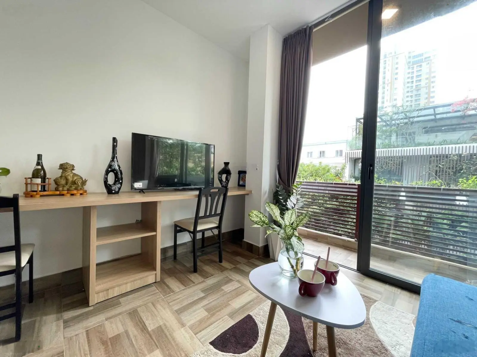 57 tỷ - doanh thu 300 triệu/tháng. Bán tòa nhà CHDV - Thảo Điền. DT: 8.5 x 27m - hầm 5 tầng