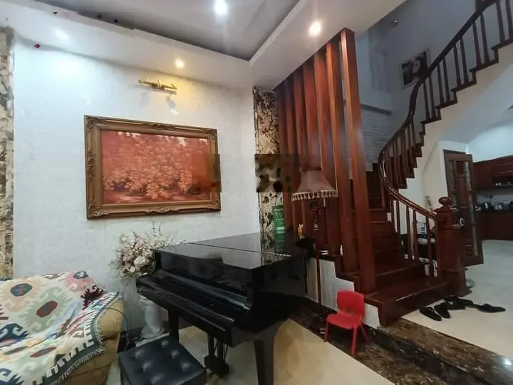 Phát hiện! Nhà Nguyễn Chí Thanh, phân lô, ô tô, giáp phố, dân xây 62m2*6T