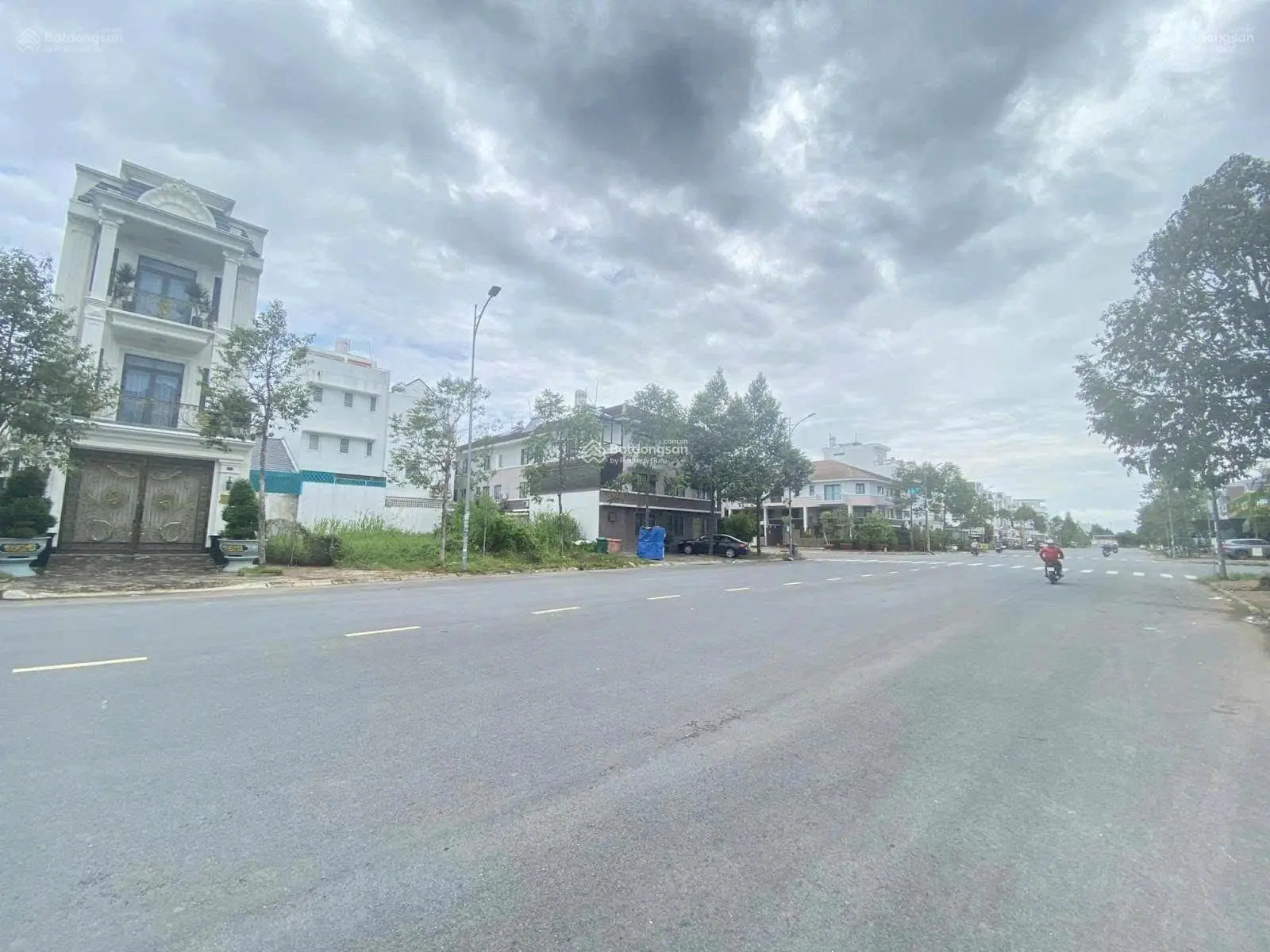 Bán nhanh đất 120m2/800tr SHR tại Trương Văn Kĩnh, Phường 1, Trà Vinh gần Chợ Phường 1