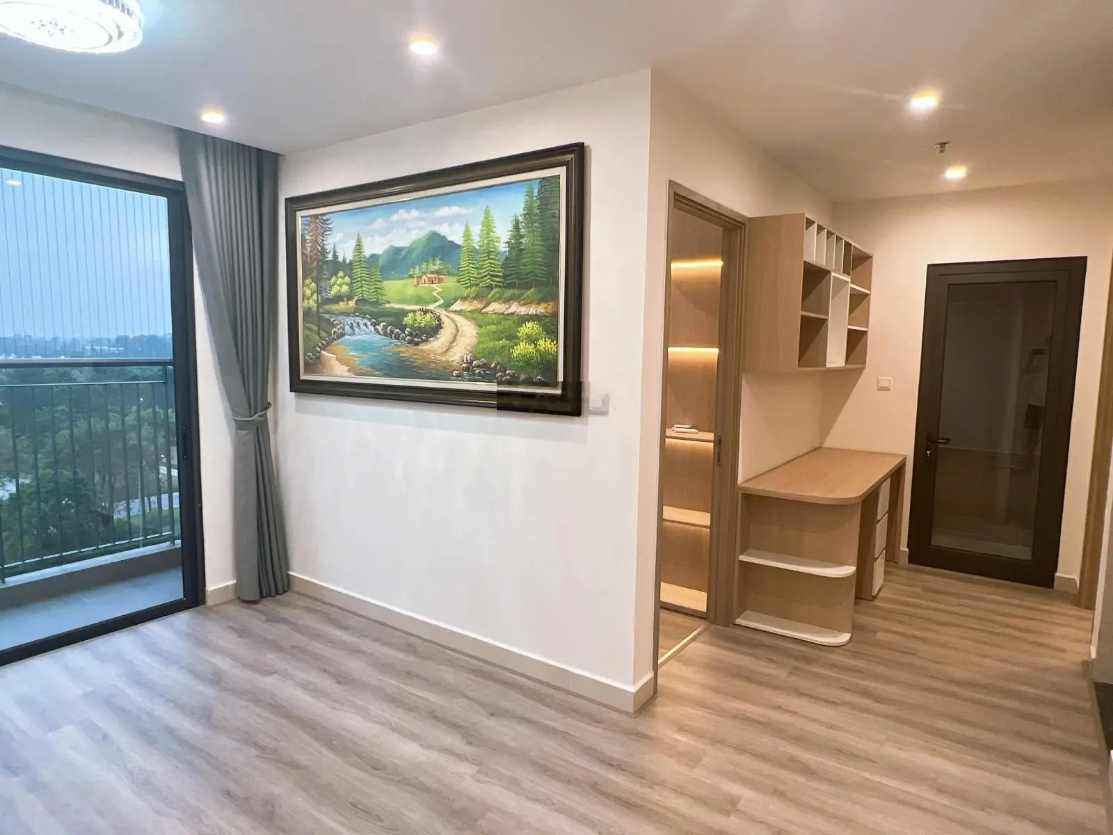 Bán căn hộ 2 ngủ 2,8 tỷ full đồ nội thất 55m nhận nhà ở ngay bc Đông Nam tầng trung đẹp ngay VinUni