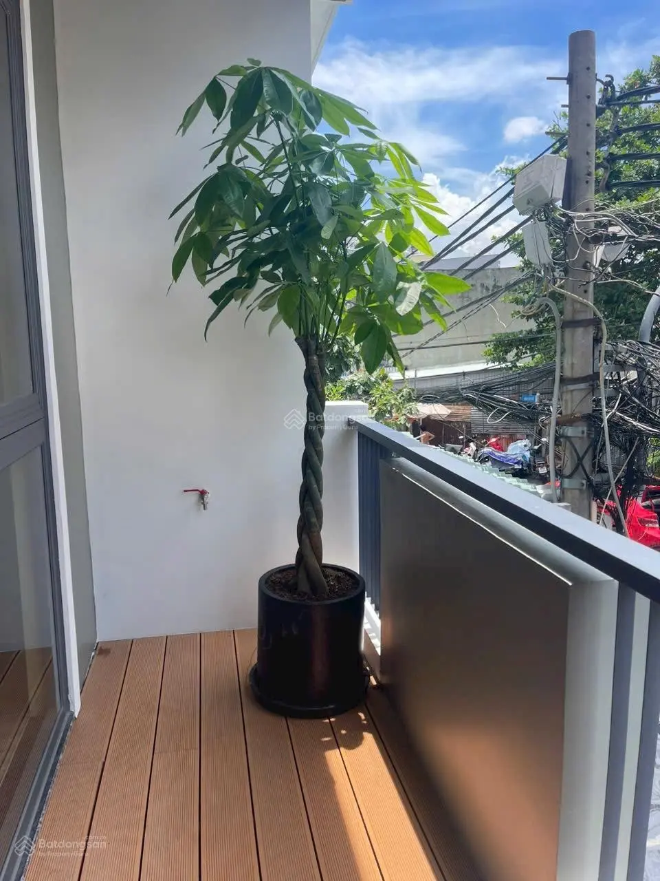 MT hẻm 12m Lê Văn Lương 5x20m 3 tầng full NT hiện đại 11tỷ4