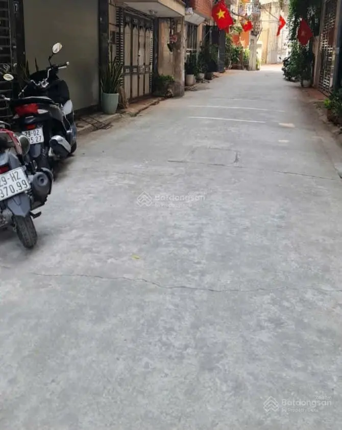 Nhà phân lô oto vào nhà - phố tân mai - gần hồ đền lừ - không gian thoáng đãng - 12,7 tỷ - 50m2