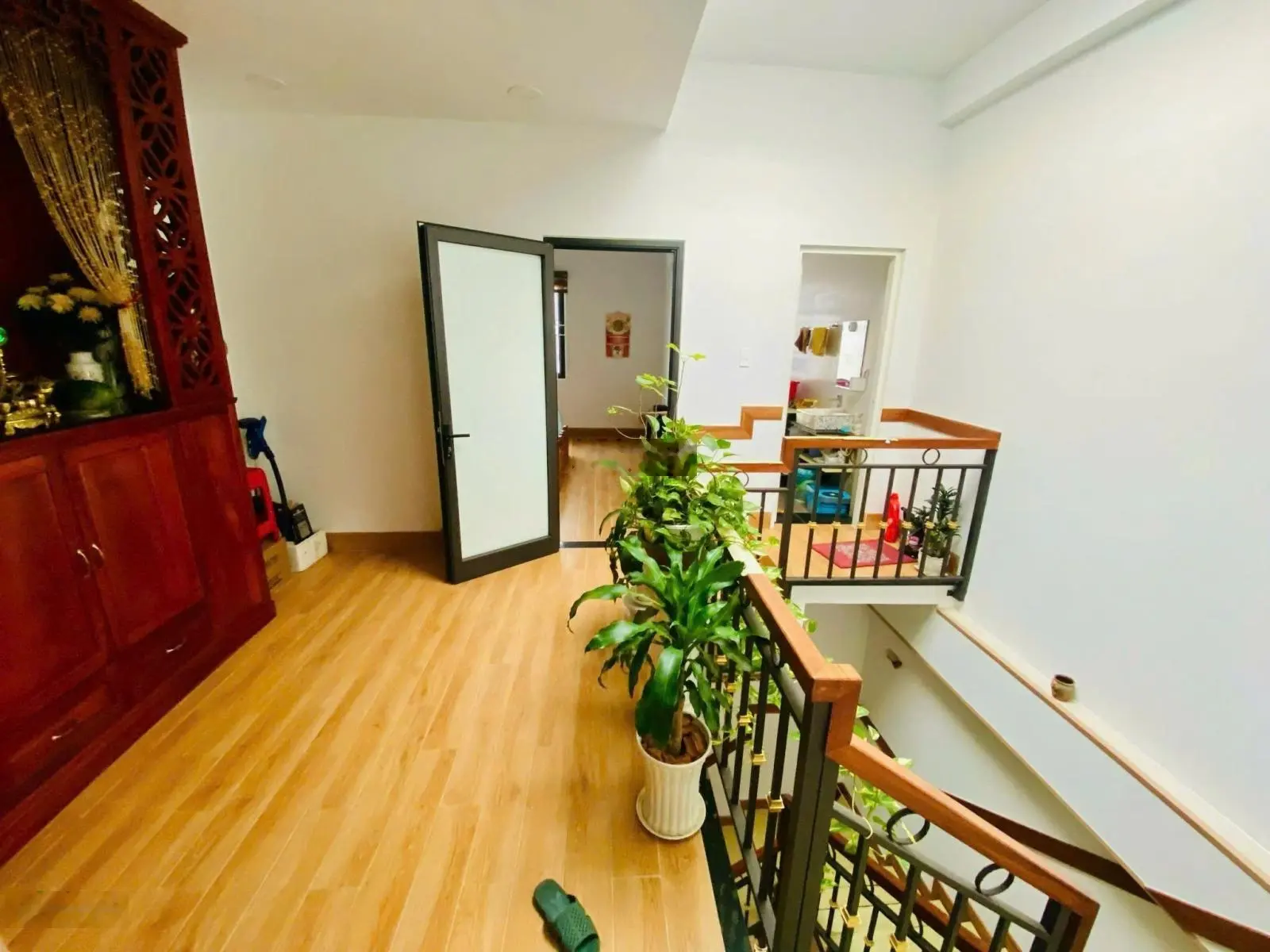 Bán nhà khu đô thị gần công viên mát mẻ giá rẻ