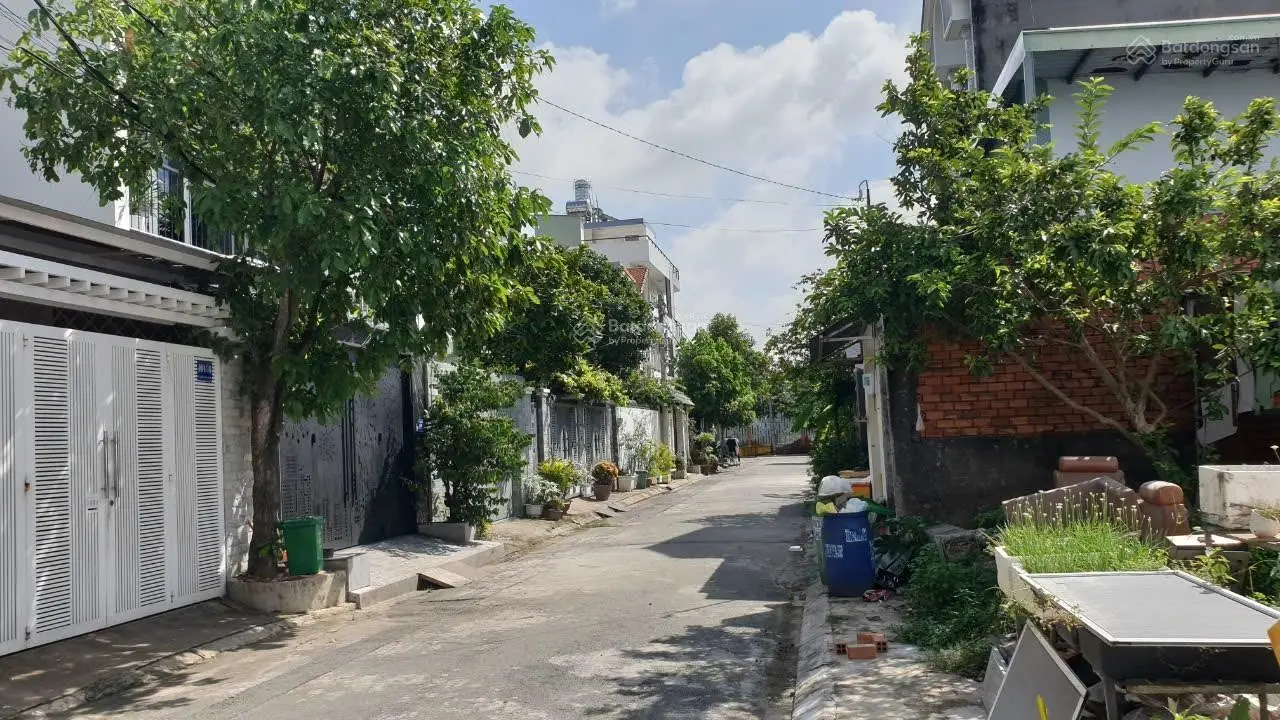Nhà 1 lầu 4PN , DT : 5 x 19m gần chợ đại hải , đường nhựa xe tải vào tới nhà