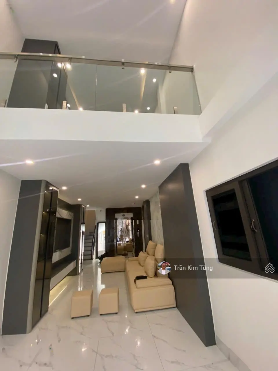 Bán căn nhà vị trí rất trung tâm tại Ngõ 95 Vũ Xuân Thiều, Sài Đồng full nội thất cao cấp