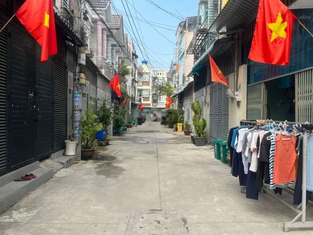 Cần bán lô đất tại thạnh xuân q12