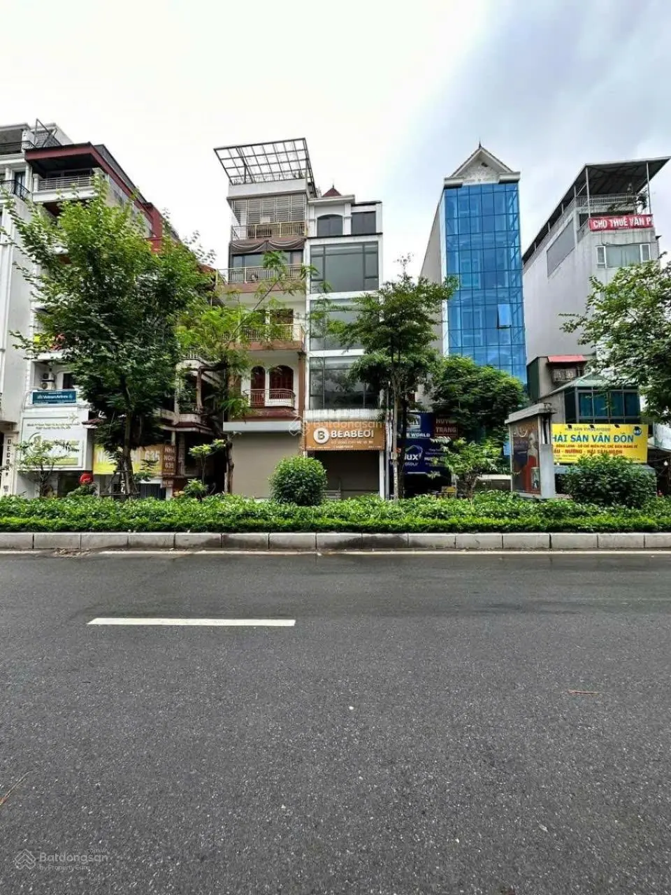 Bán nhà mặt phố tại đường lạc long quân, 69 tỷ, 125m2, 2 thoáng vĩnh viễn, mt 9m vỉa hè, siêu hời