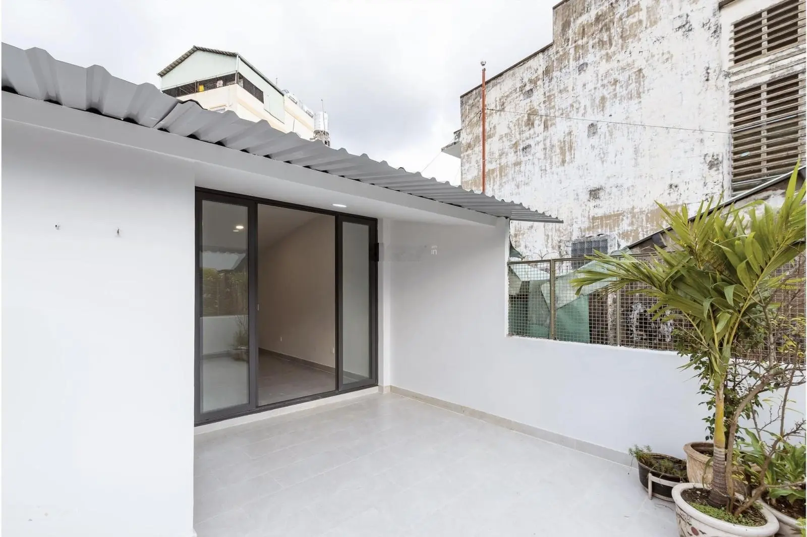 MT nhà Trần Huy Liệu, Phú Nhuận, đang cho thuê 25tr/tháng, DT 57,8m2, sổ riêng