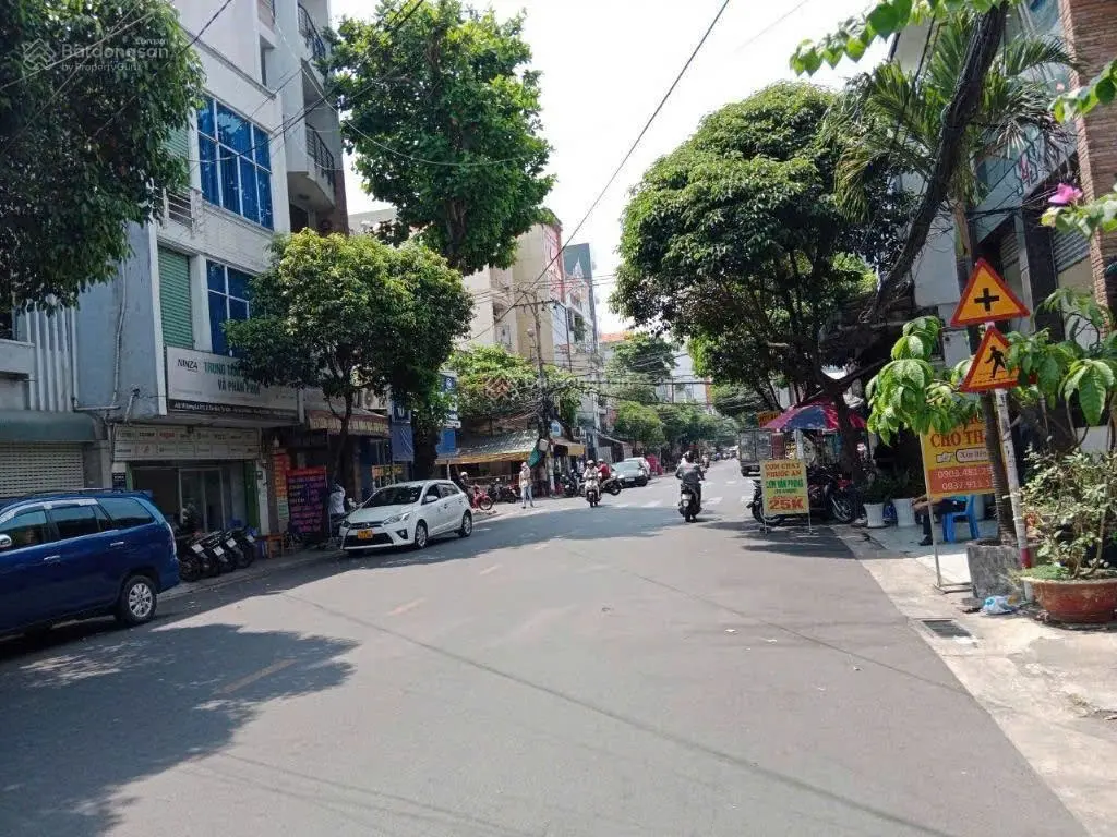 Hiếm nhà bán MT đường Chấn Hưng, P.6, Q.Tân Bình - Nhà đẹp, vị trí vàng, không mua là tiếc!