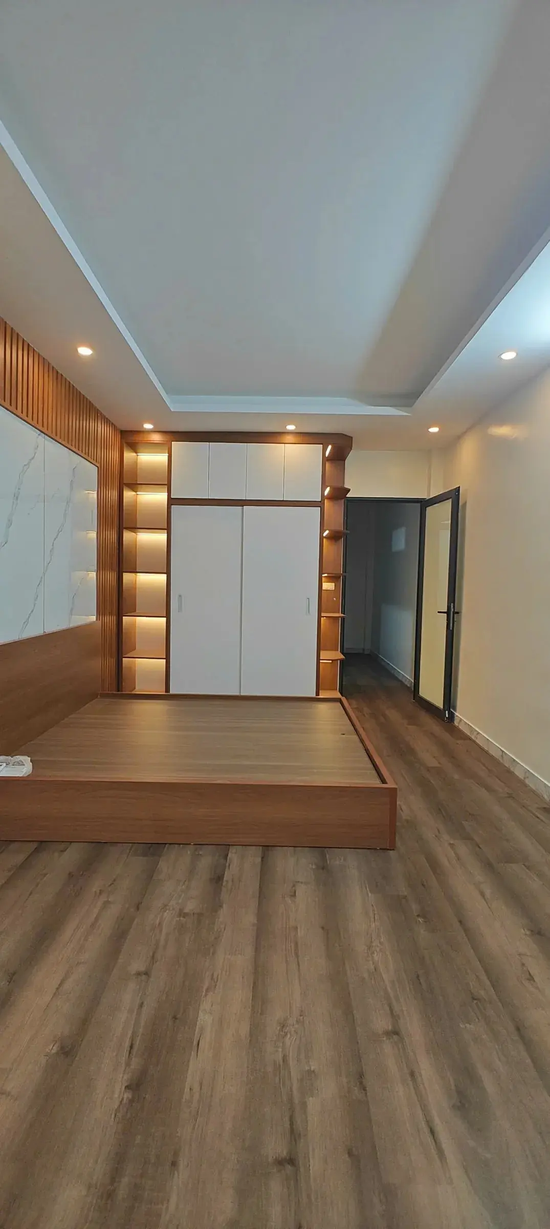 Bán nhà phân lô - Nam Dư - vị trí đẹp - thoáng sáng - full nội thất - 38m2 X 5T - Hơn 5 tỷ