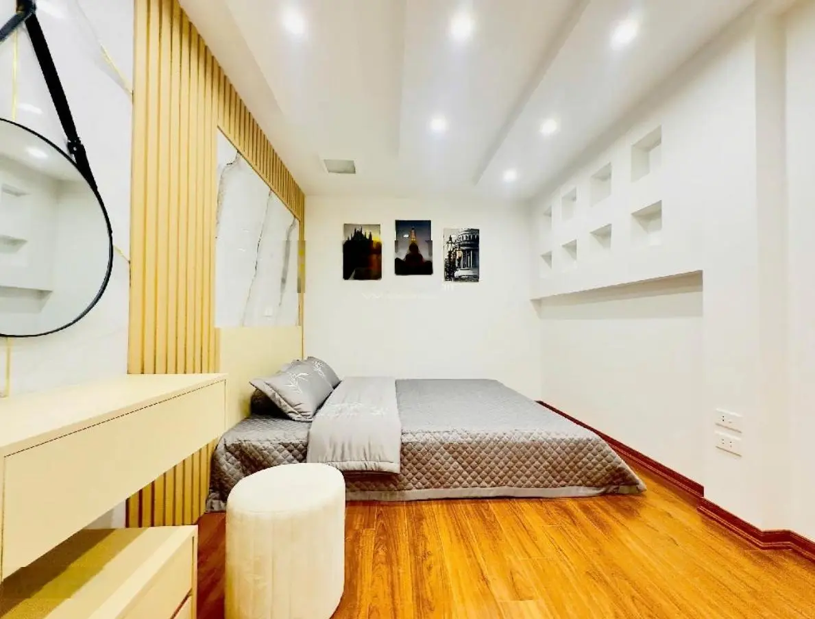 Bán nhà-mặt Ngõ Quỳnh-54 m2-3 tầng-ngõ thông ô tô-kinh doanh